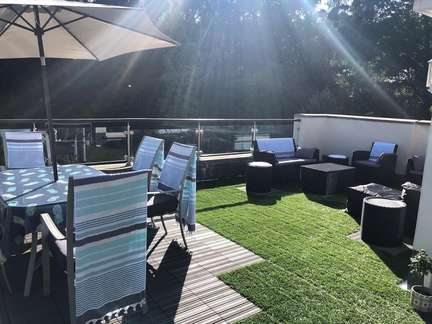 🧊 Whirlpools für Balkon & Terrasse – Terrassenfliesen aus Verbundwerkstoff, Terrassenbalkon, Beton, Whirlpool, 30 x 30 cm, quadratische Verbindung, einfache Installation, pflegeleicht, 18 x Terrassenfliesen, Kunstrasen – Bild 5