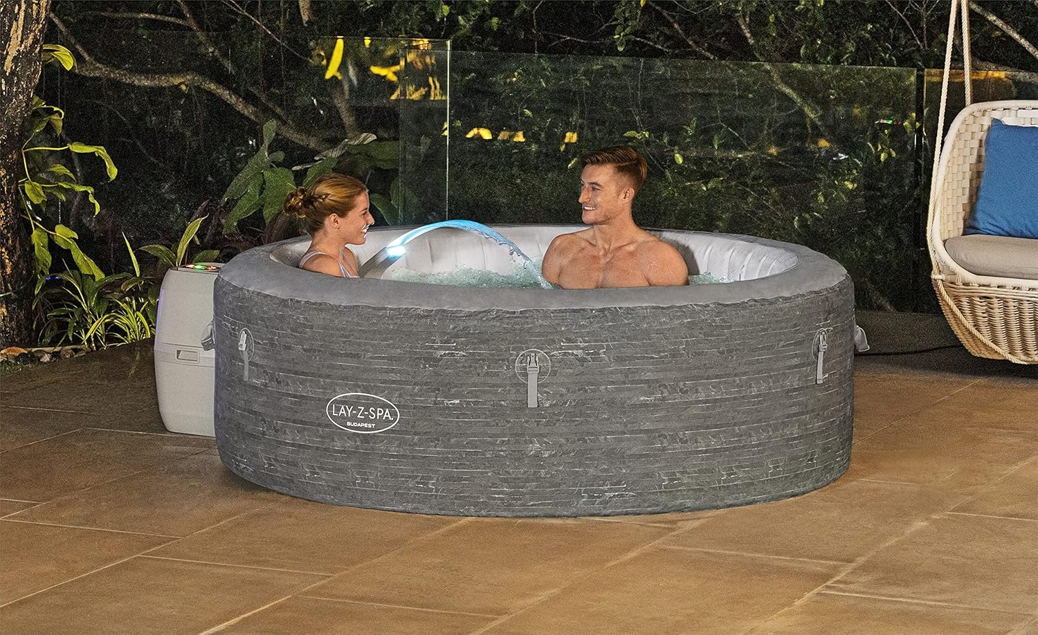⭐ Luxus Whirlpools – Bestway SaluSpa Wasserfallfunktion mit LED-Leuchten, integrierte Lichter mit 7 Farbmodi, kompatibel mit den meisten aufblasbaren und tragbaren SaluSpa-Whirlpools von Bestway – Bild 5